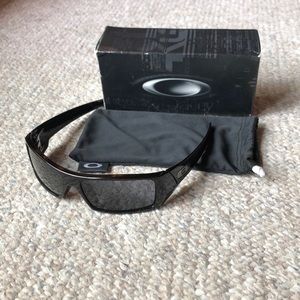 BRAND NEW OAKLEY GASCAN Sunglasses
